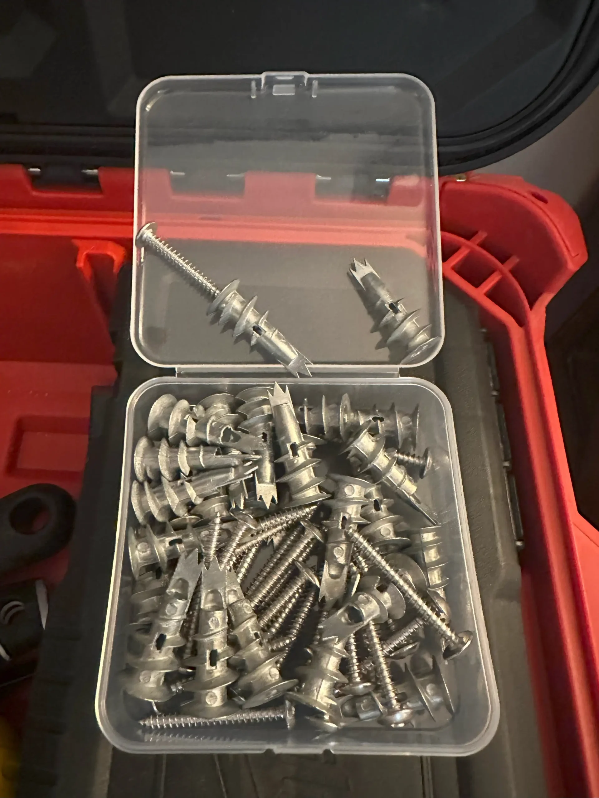 plastic expansion anchor