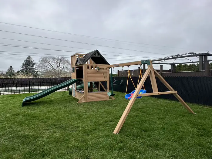 Play set installation Toronto by Jan Handyman — project 9